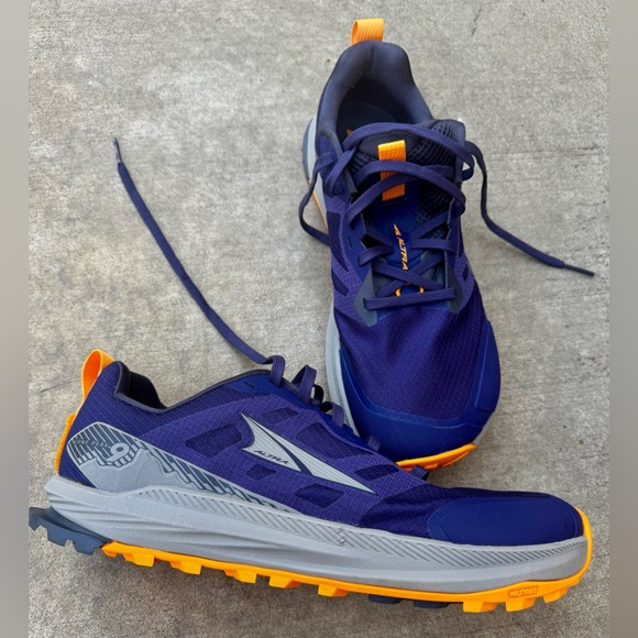 Altra Lone Peak 9 size 10 - Picture 6 of 10